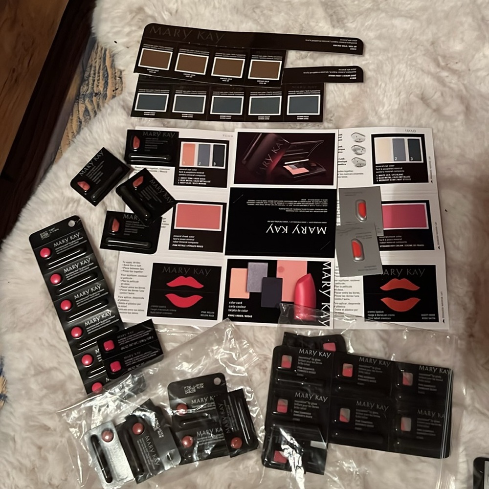 Mary Kay 70+Sample PINKS Color+Brown Eyes Cards,Mineral Eye Color,Creme Lipstick